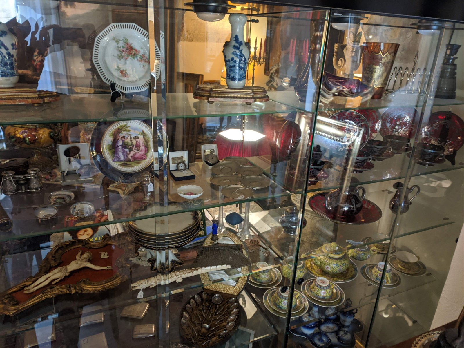 Servizio in maiolica pugliese